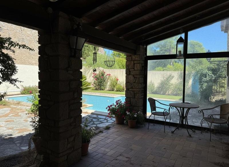 Demeure - 455 m² - 12 pièces