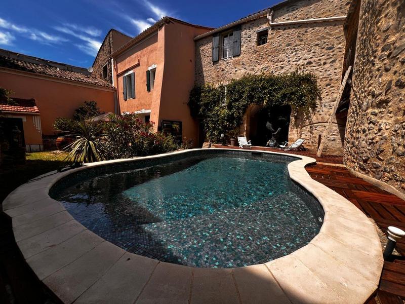 Maison - 315 m² - 10 pièces