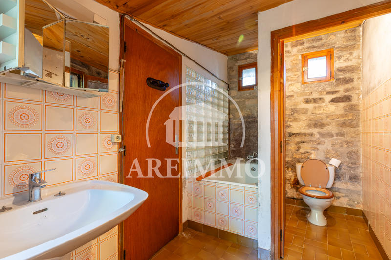 Maison - 208 m² - 7 pièces