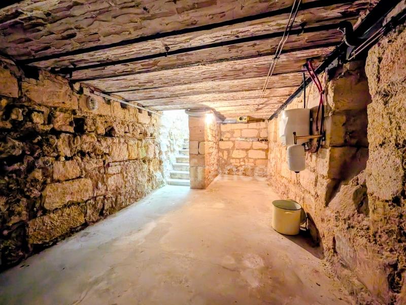 Local d'activité / Entrepôt - 192 m² - 4 pièces