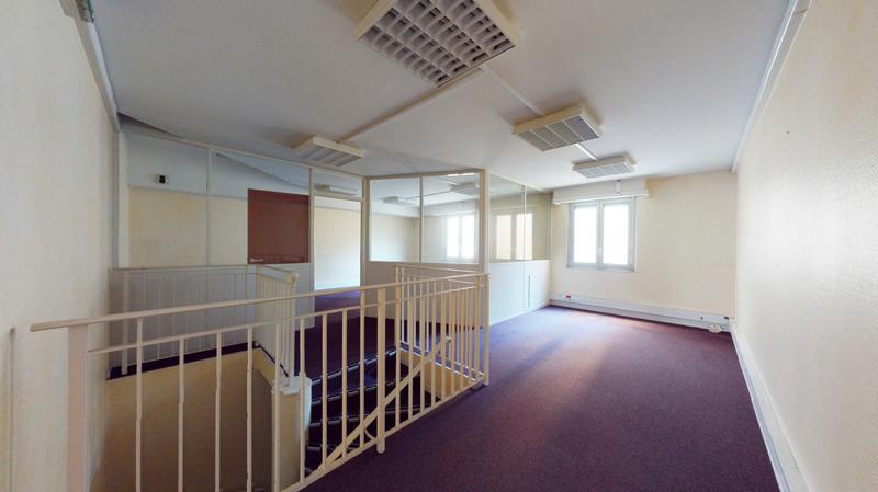 Bureau - 210 m²