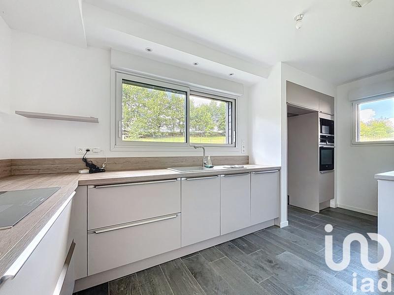 Maison - 168 m² - 8 pièces