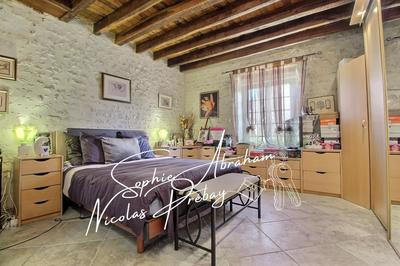 Maison - 176 m² - 7 pièces