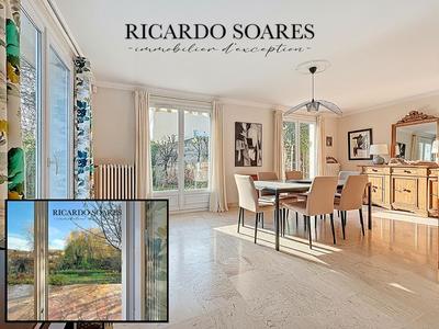 Maison - 178 m² - 8 pièces