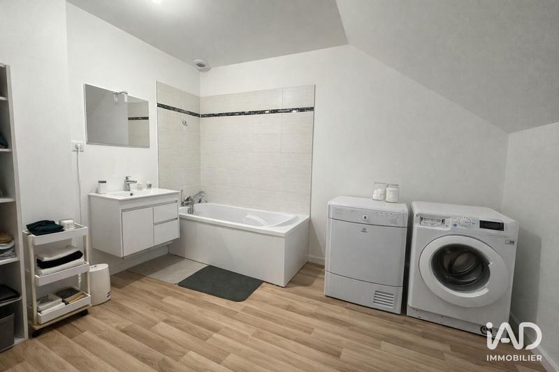 Maison - 96 m² - 4 pièces