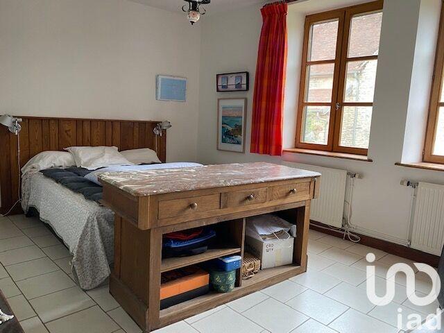 Maison - 221 m² - 5 pièces