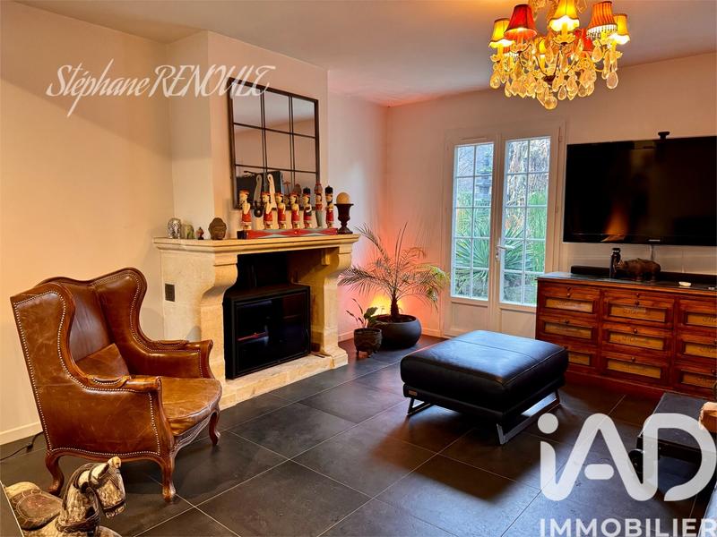 Maison - 218 m² - 6 pièces