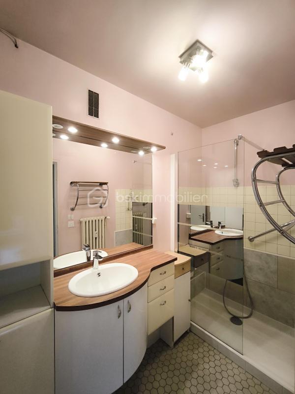 Appartement - 83 m² - 4 pièces