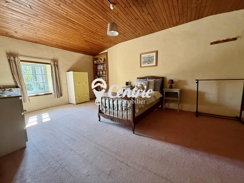 Maison - 140 m² - 6 pièces