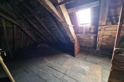 Appartement - 98 m² - 1 pièce