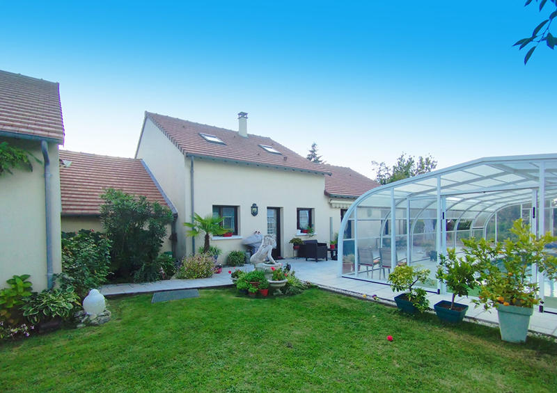 Maison - 143 m² - 7 pièces