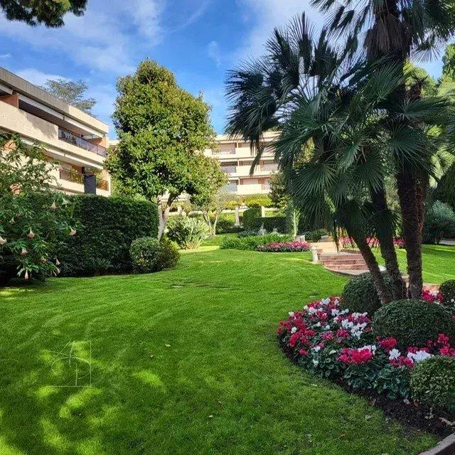 Appartement - 92 m² - 3 pièces