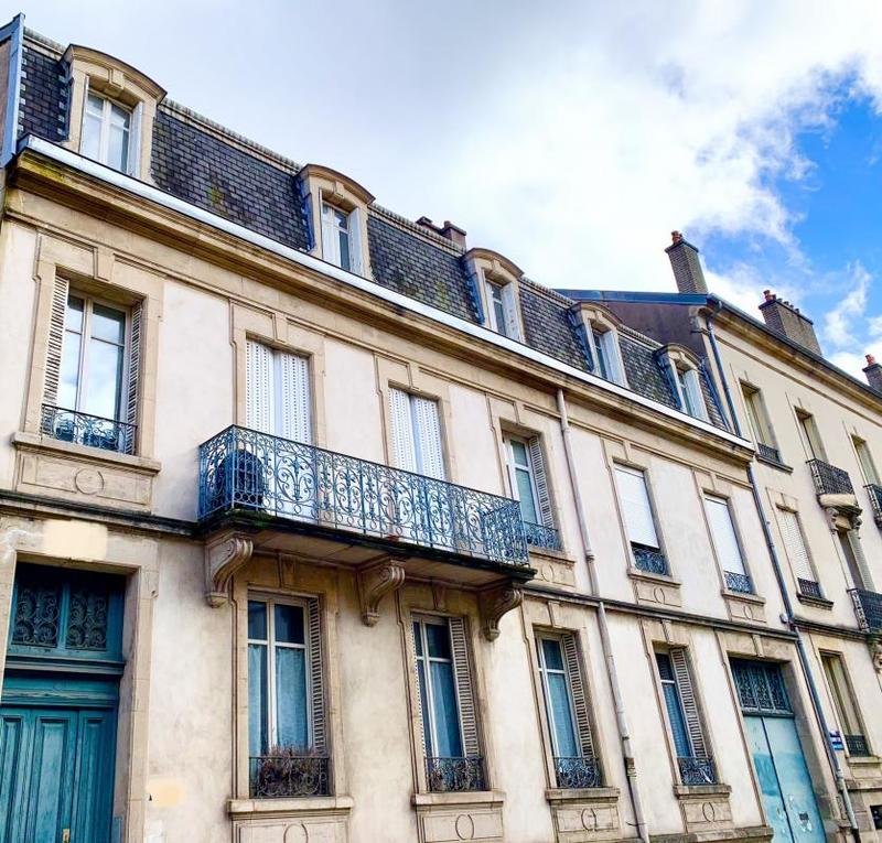 Appartement - 128 m² - 5 pièces