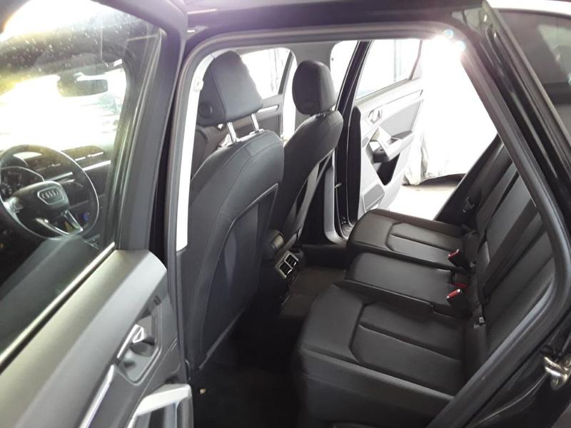 Audi Q3 1.5 Tfsi 35 150 Cv Mh Design s-Tronic 7