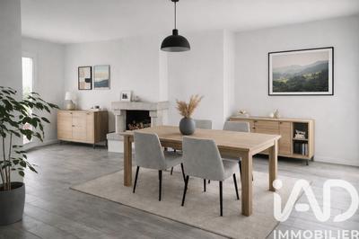 Maison - 140 m² - 6 pièces