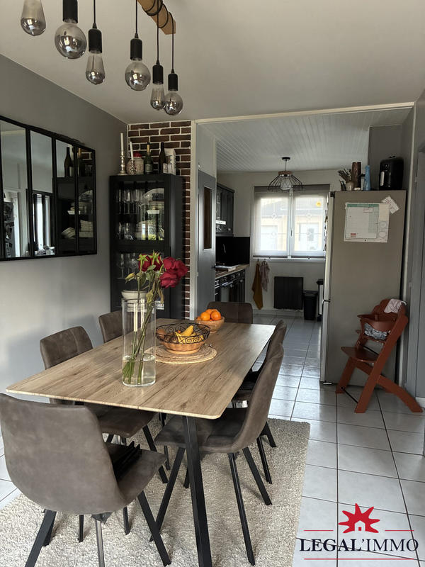 Maison - 83 m² - 5 pièces