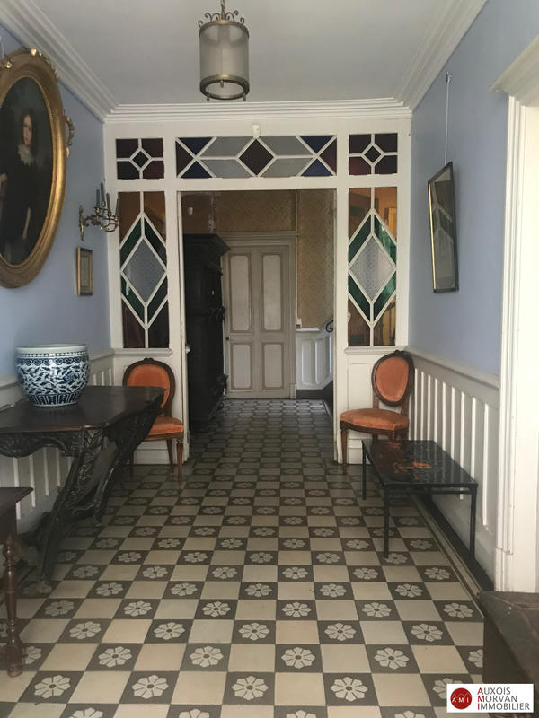 Maison - 420 m² - 13 pièces