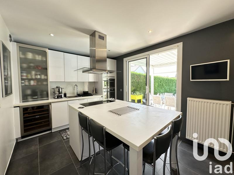 Maison - 147 m² - 8 pièces