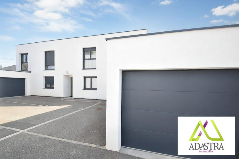 Appartement - 102 m² - 5 pièces