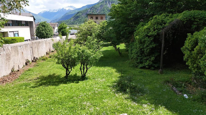 Terrain - 896 m²
