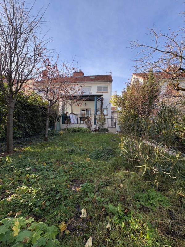 Maison - 98 m² - 6 pièces