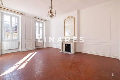 Appartement - 188 m² - 5 pièces