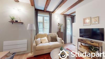 Chambre - 11 m² - 1 pièce