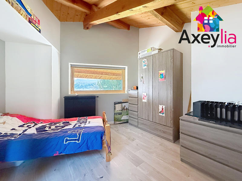 Maison - 195 m² - 8 pièces