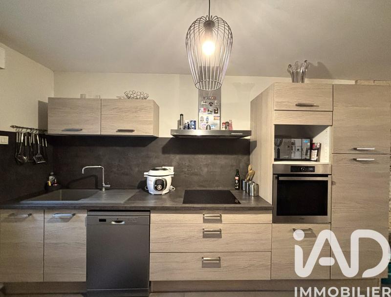 Maison - 92 m² - 5 pièces