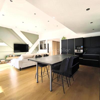 Maison - 144 m² - 6 pièces