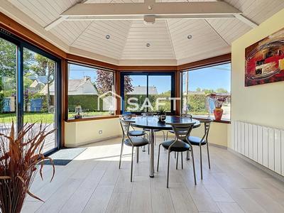 Maison - 140 m² - 6 pièces