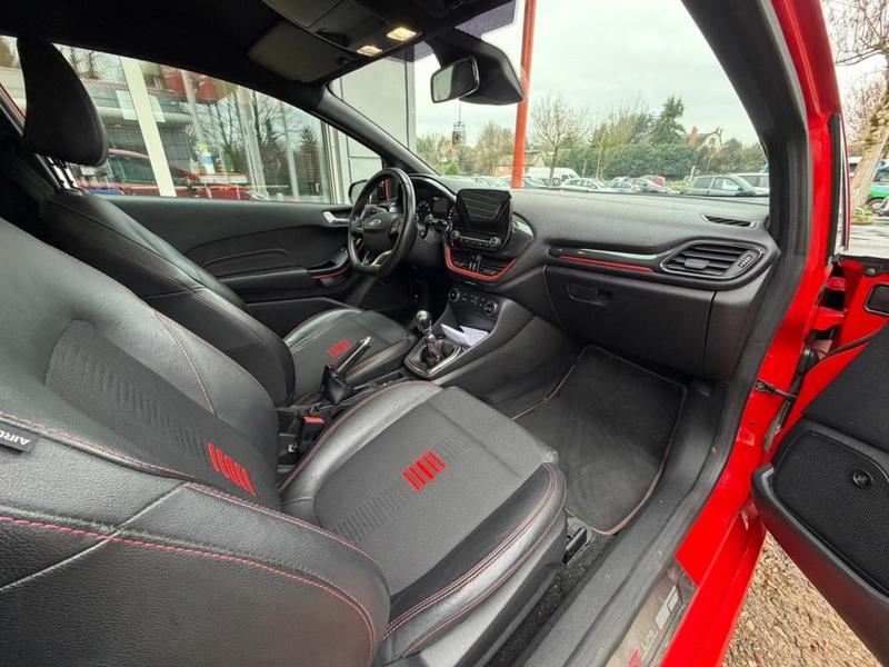 Ford Fiesta 1.0 Ecoboost 140 Ch Garantie 6 Mois / Reprise Possible