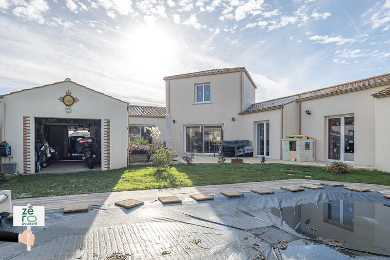 Maison - 160 m² - 5 pièces