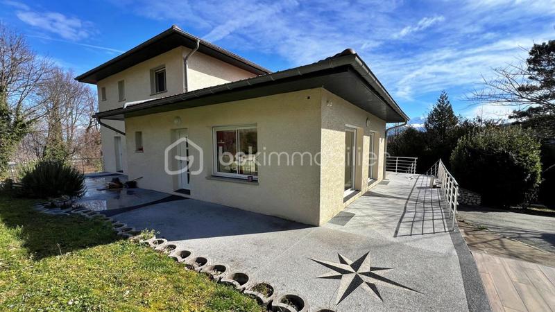 Maison - 196 m² - 6 pièces