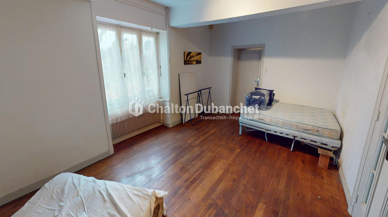 Maison - 280 m² - 9 pièces