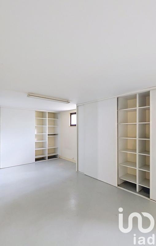 Maison - 212 m² - 8 pièces