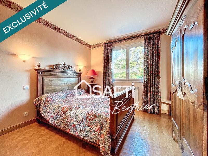 Maison - 195 m² - 6 pièces