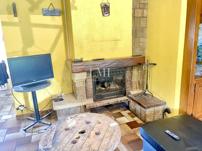 Maison - 235 m² - 8 pièces