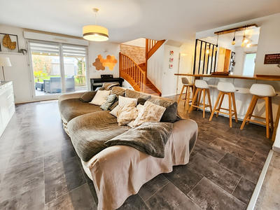 Maison - 140 m² - 7 pièces