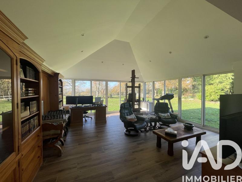 Maison - 197 m² - 8 pièces