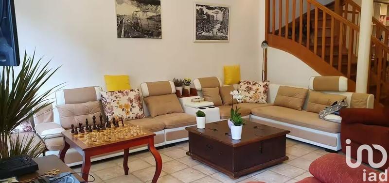 Duplex - 245 m² - 8 pièces