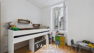 Maison - 96 m² - 3 pièces