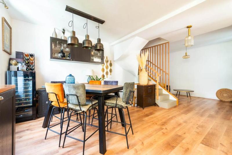 Appartement - 100 m² - 6 pièces