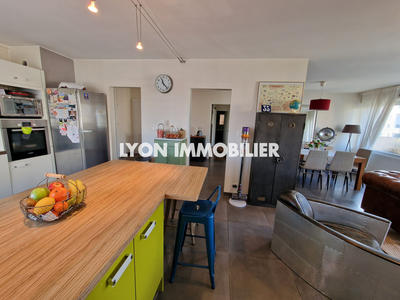 Appartement - 104 m² - 5 pièces