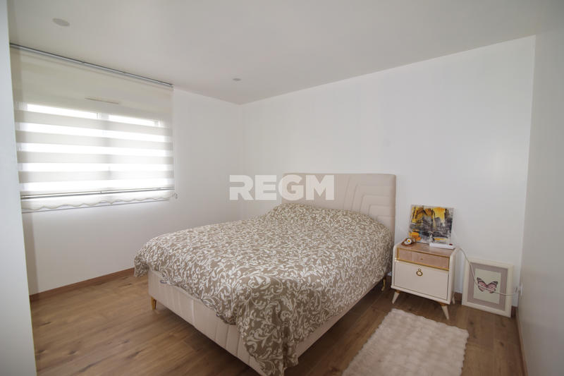 Maison - 138 m² - 5 pièces