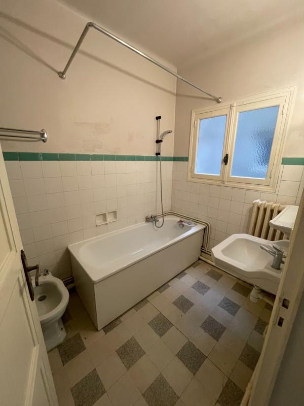 Appartement - 84 m² - 3 pièces