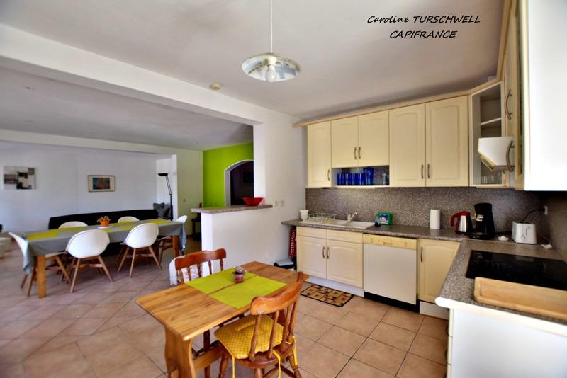 Maison - 205 m² - 10 pièces