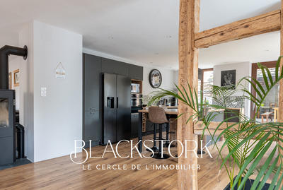 Maison - 196 m² - 7 pièces