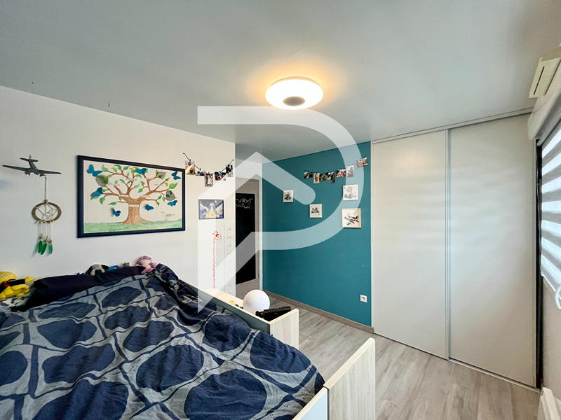 Appartement - 92 m² - 4 pièces