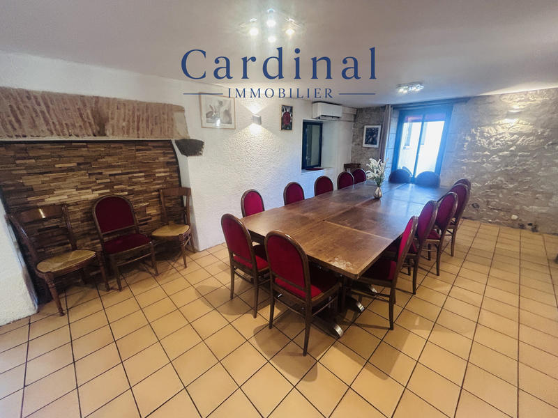 Local commercial - 790 m² - 3 pièces